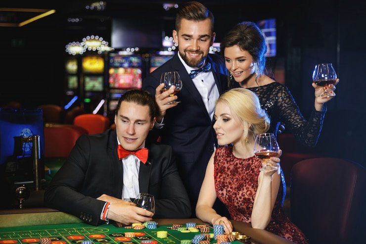 Pemain dengan antusias mengikuti sesi poker live melalui platform digital